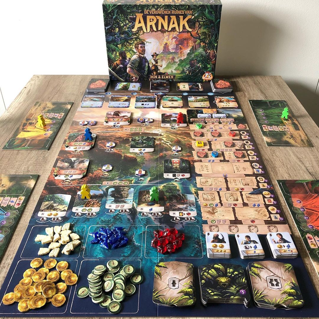 de verwdenen ruines van arnak